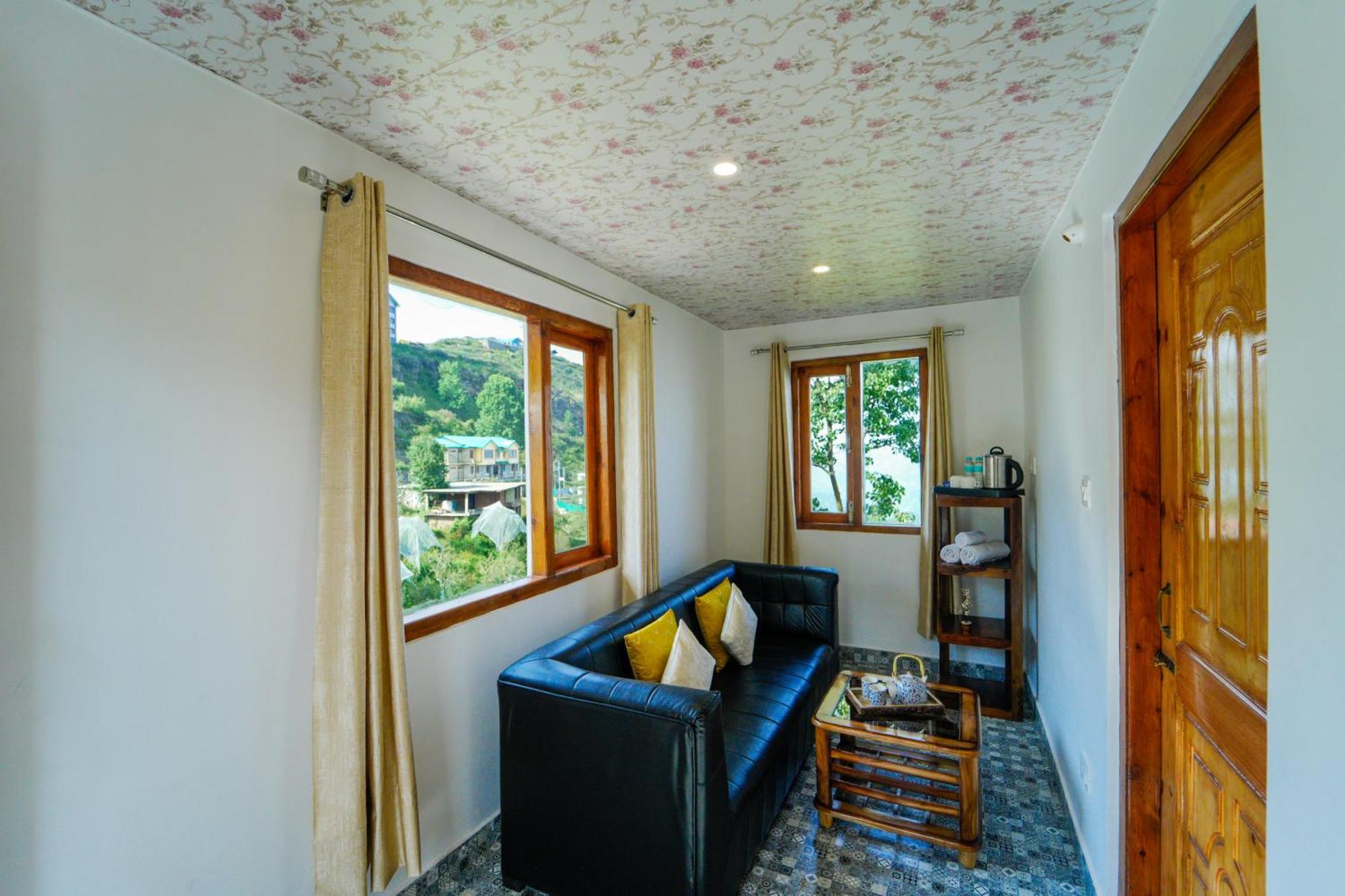 Crested View -orchard * Kufri